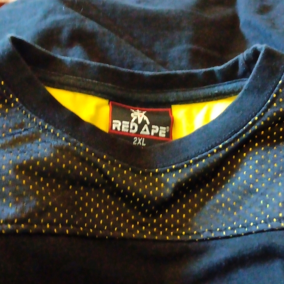 Vintage Red Ape 1933 2XL BLACK WITH YELLOW AND GREY PLAID ACCENTS PRE-OWNED - Picture 2 of 5